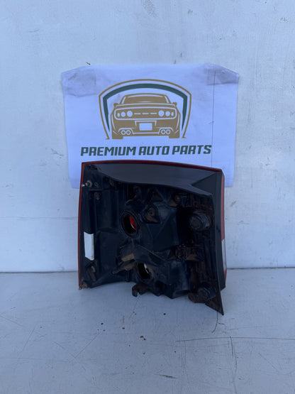 2014 Kia Sorento XM Station Wagon Right Taillight