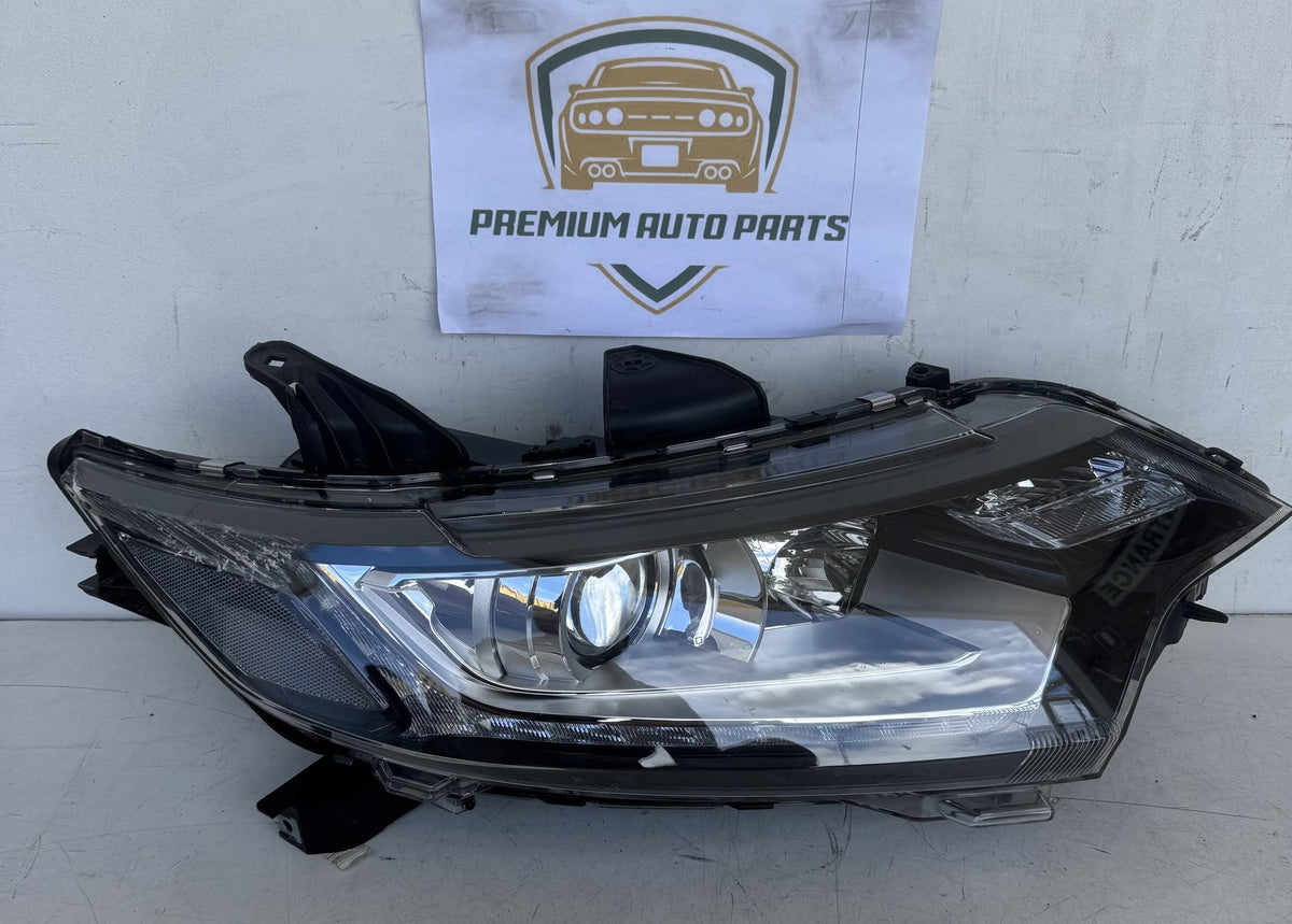 2017 Mitsubishi Outlander GF*W Station Wagon Right Headlight