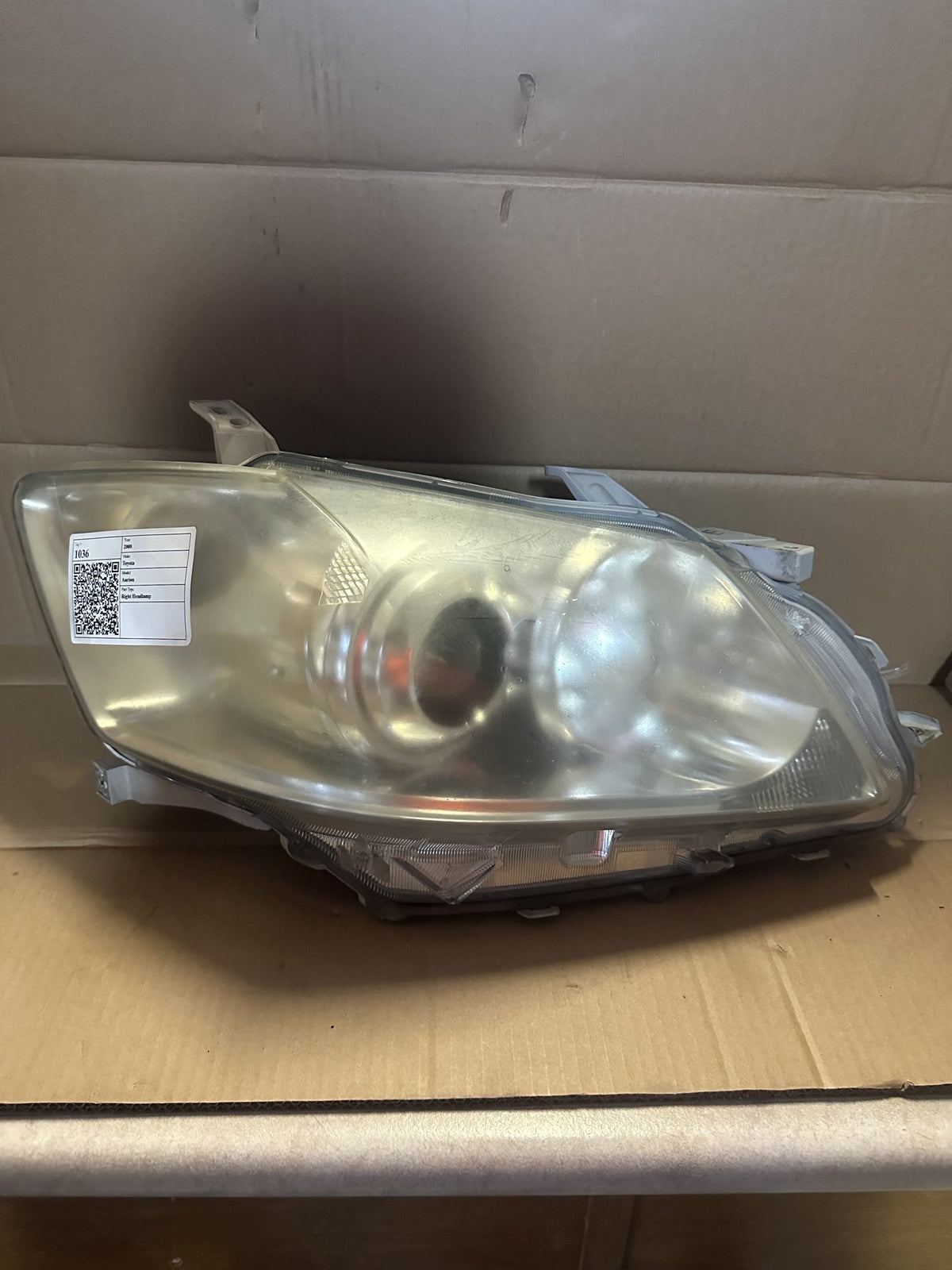 2006-2012 Toyota Aurion V40 GSV40 - Right Headlight
