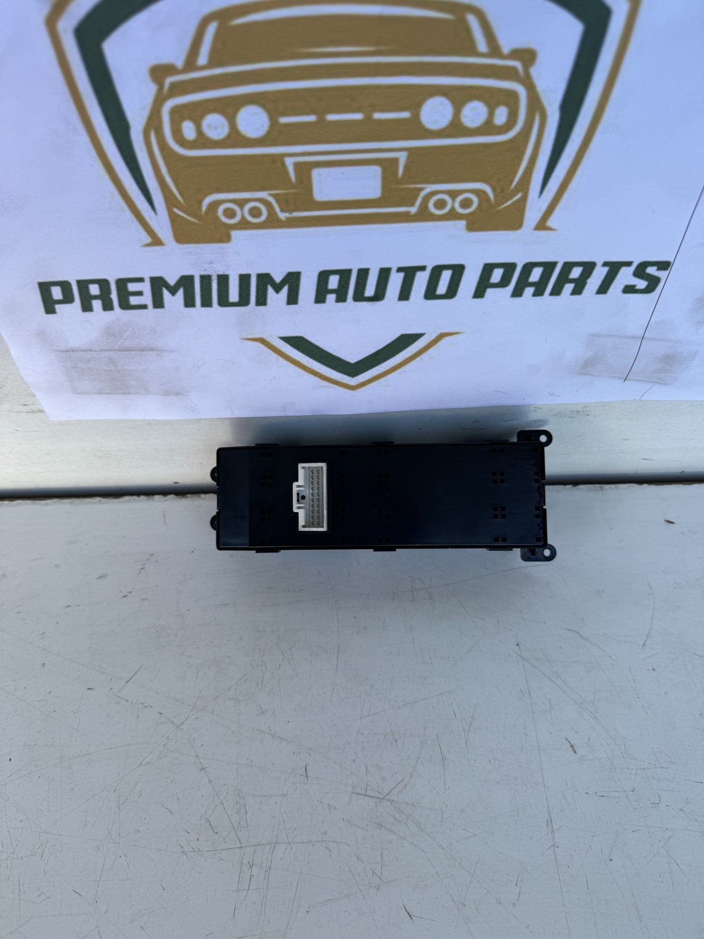 2014  GD Master Power Window Switch