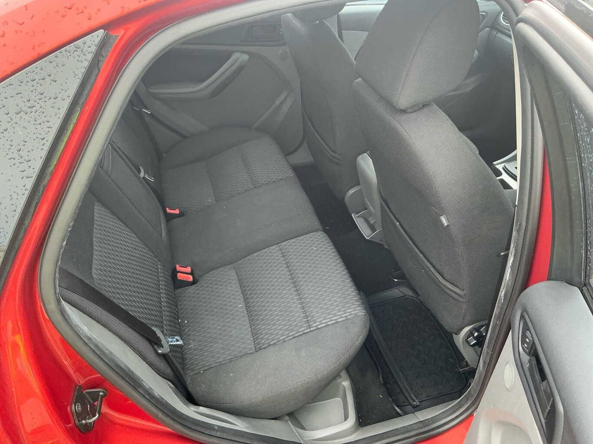2011 Ford Focus LX LV