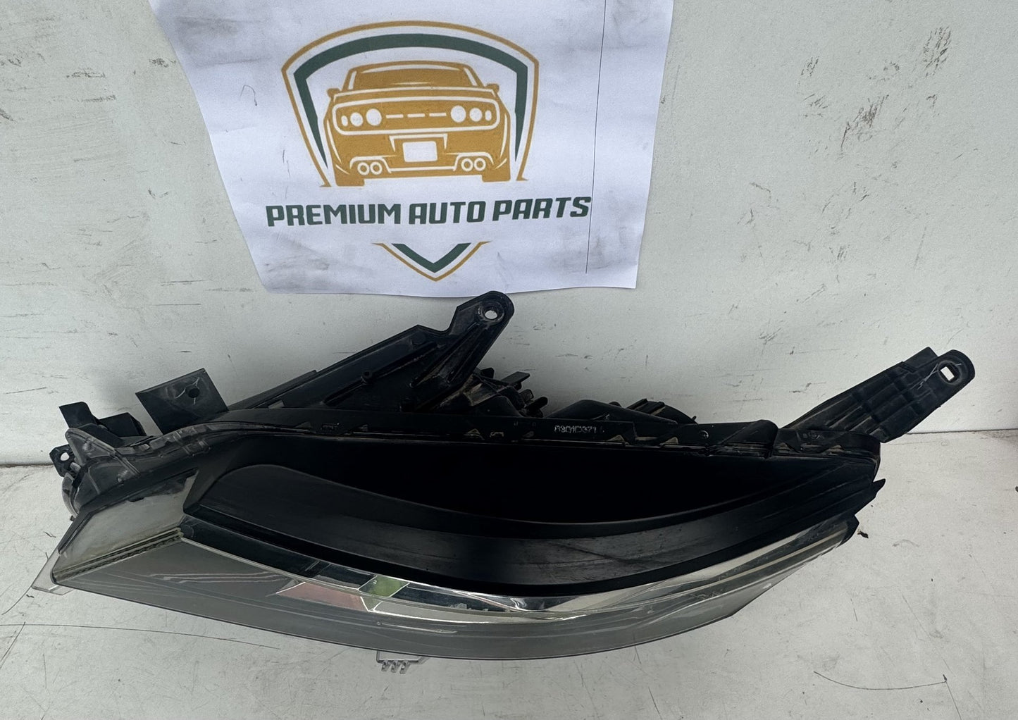 2019   Left Headlight