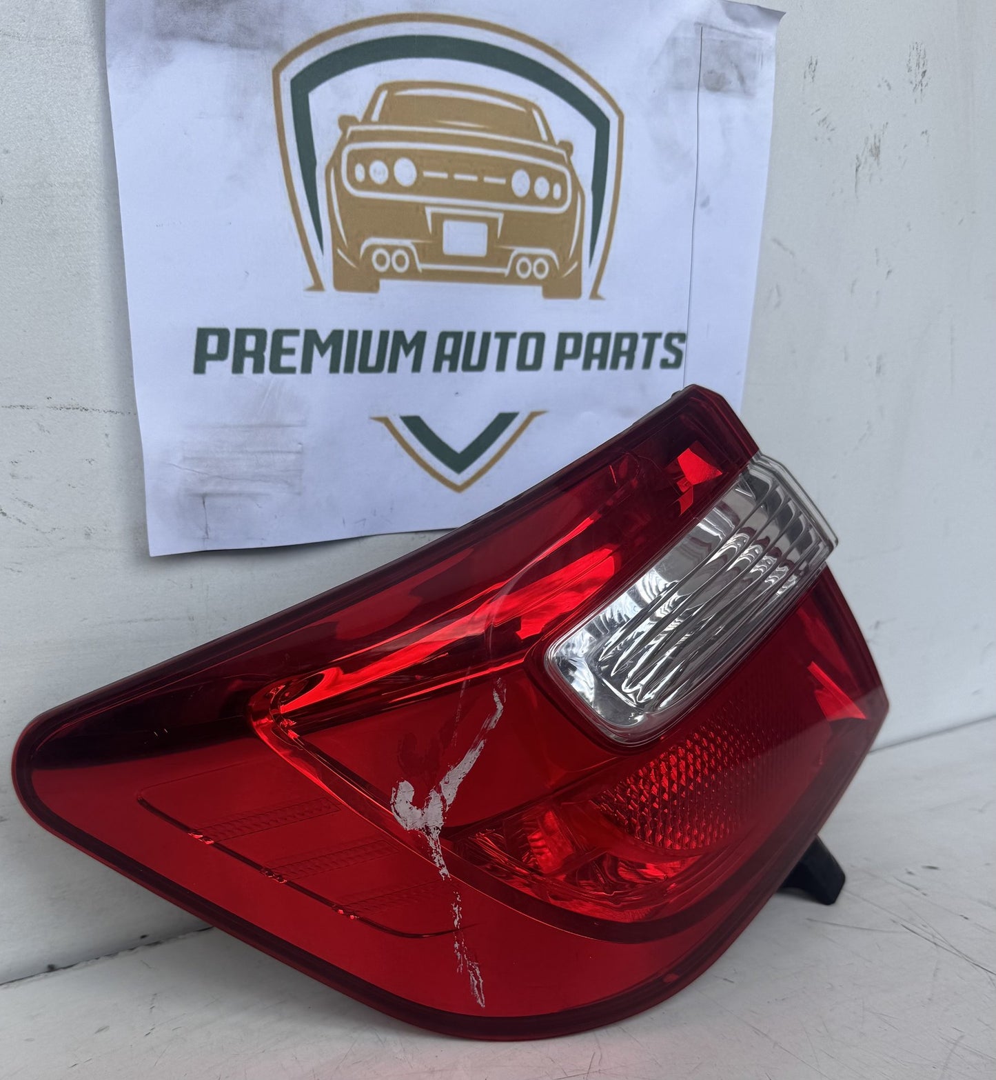 2016   Left Taillight
