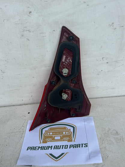 2015 Toyota RAV4 A40 - Right Bootlid Light