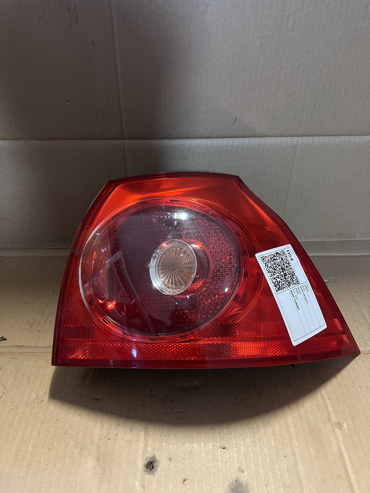 2006 Volkswagen Golf MK5 - 1K 1K1 - Right Taillight