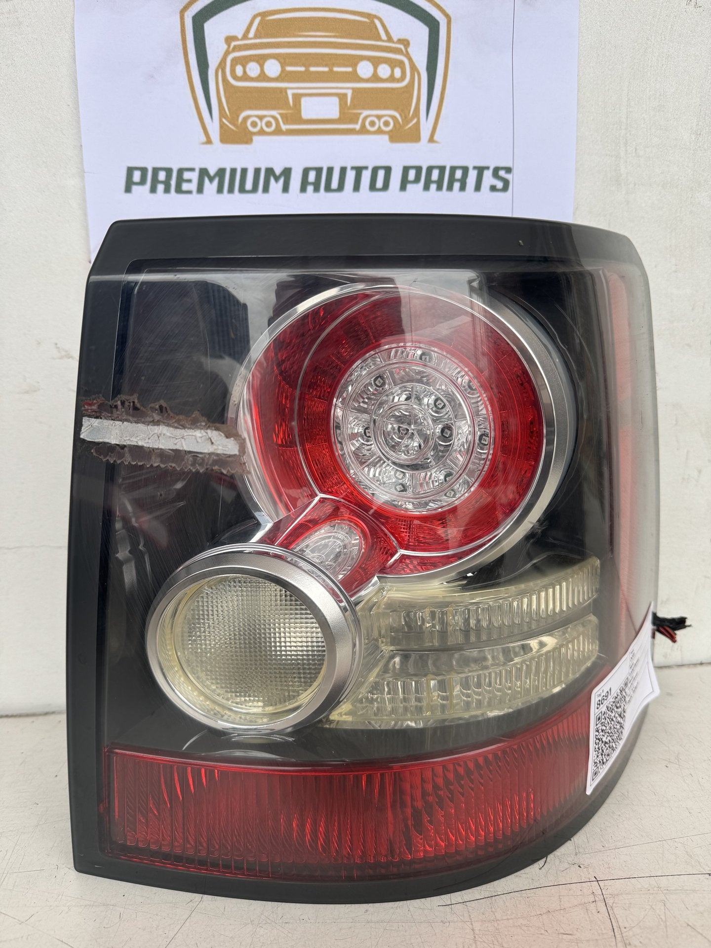 2011 Land Rover Land Rover Station Wagon Right Taillight