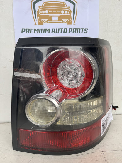 2011 Land Rover Land Rover Station Wagon Right Taillight