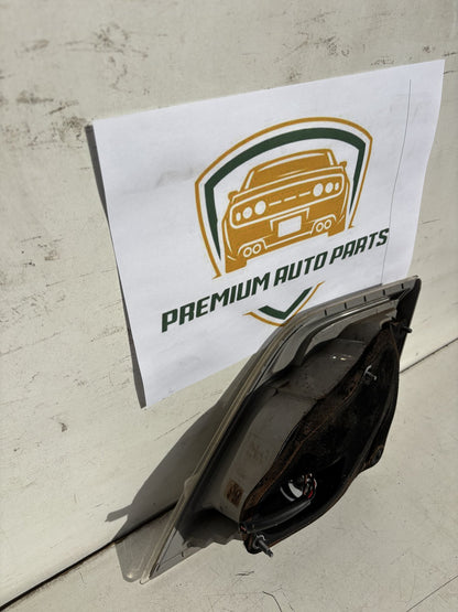 2011   Left Bootlid Light
