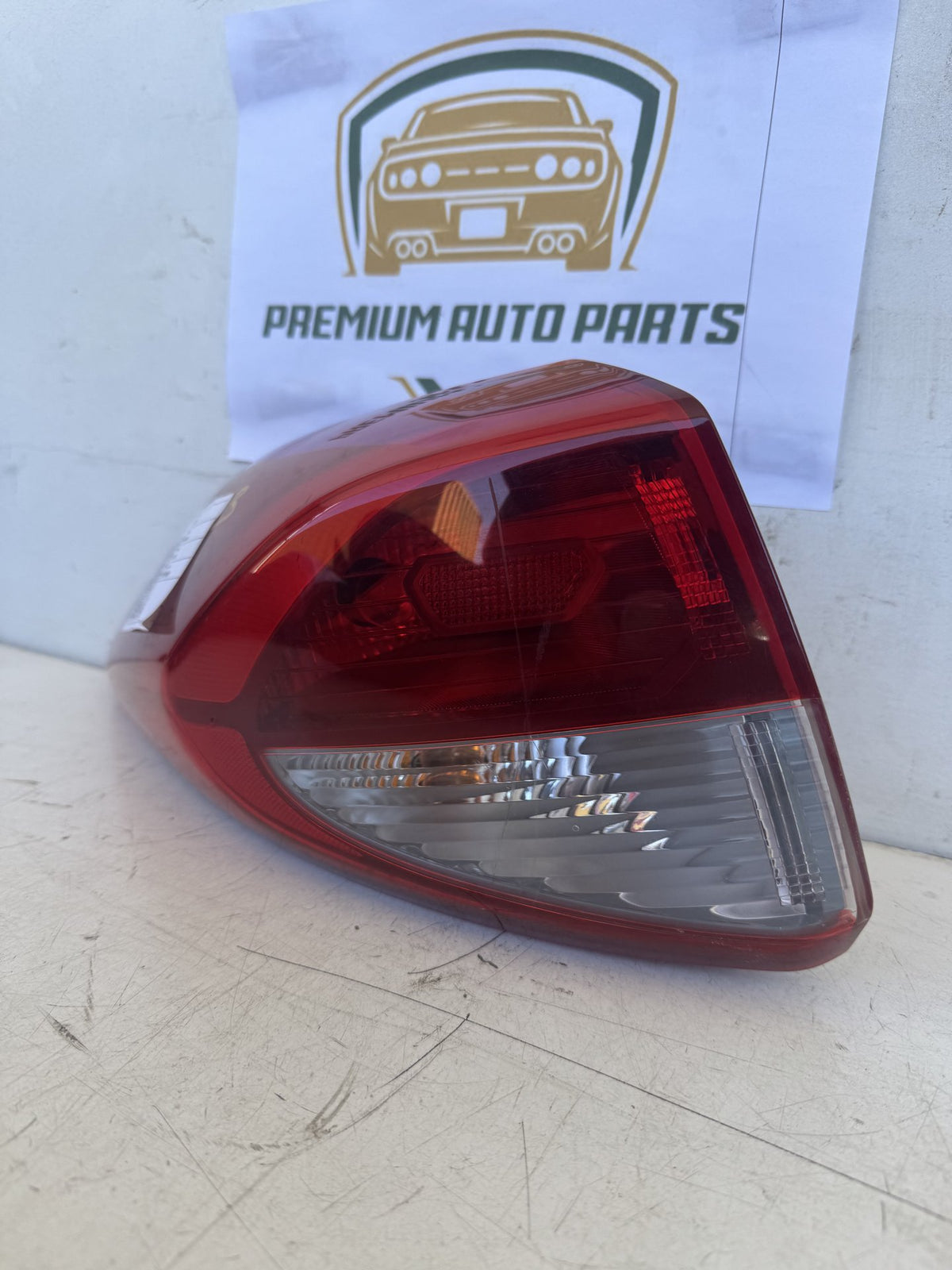 2017 Hyundai Tucson Station Wagon Left Taillight