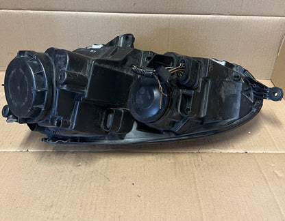 2005 Volkswagen Golf - Right Headlight