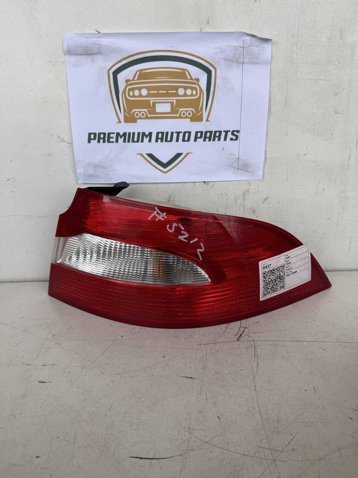 2009 Skoda Superb Sedan Right Taillight