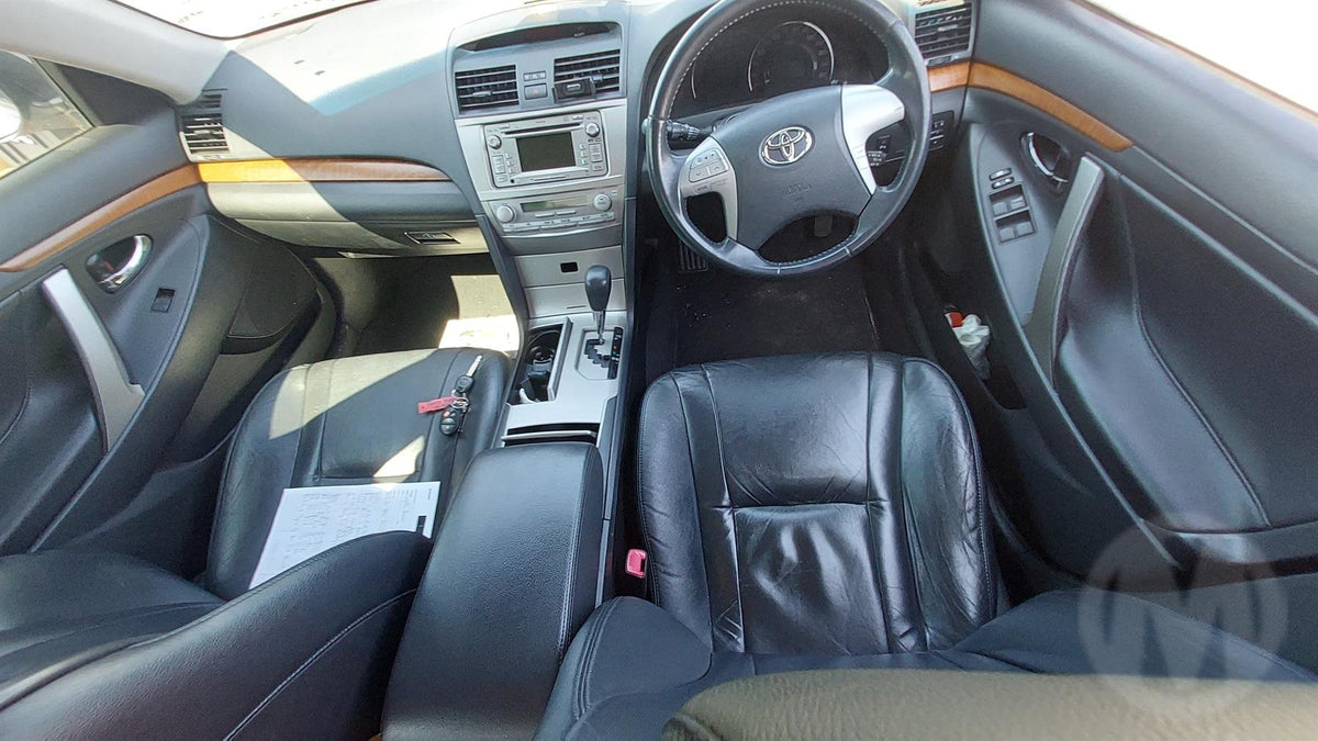 2010 Toyota Aurion