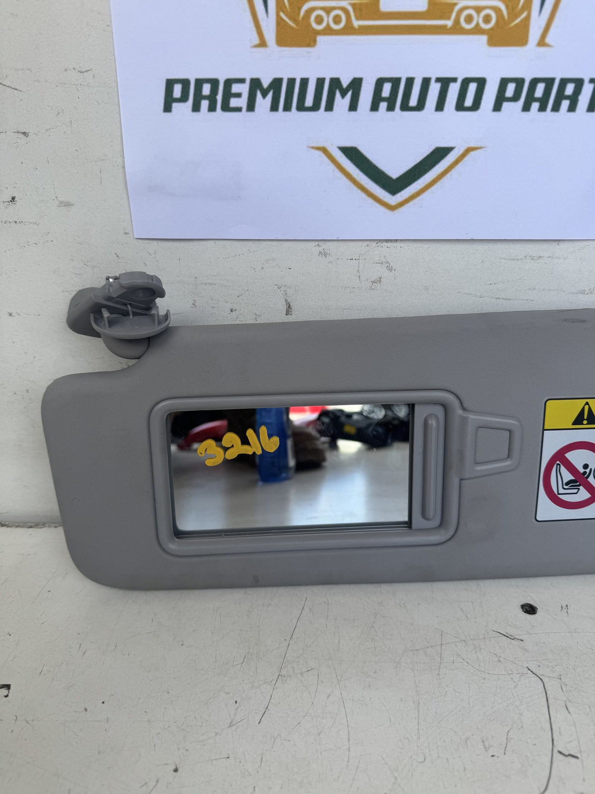 2020 Hyundai i30 PD Hatchback Left Sun Visor