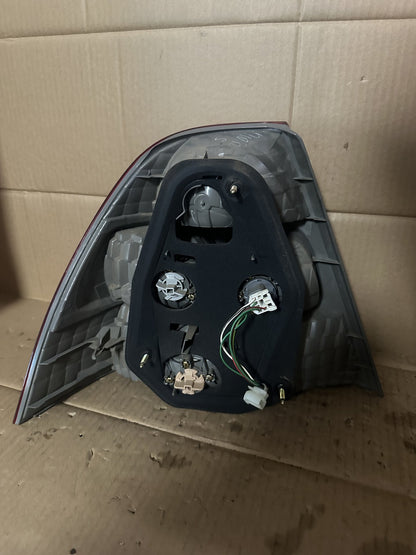 2003 Toyota Corolla E120 Sedan Right Taillight 12280