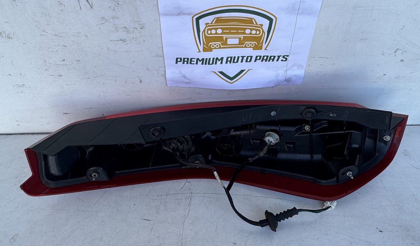 2010   Right Taillight