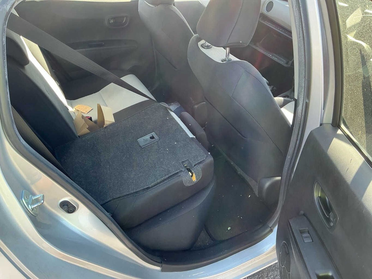 2013 Toyota Yaris YR P130