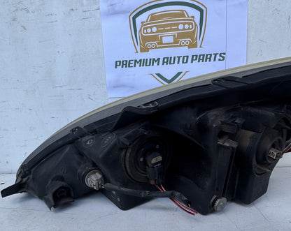2003   Right Headlight