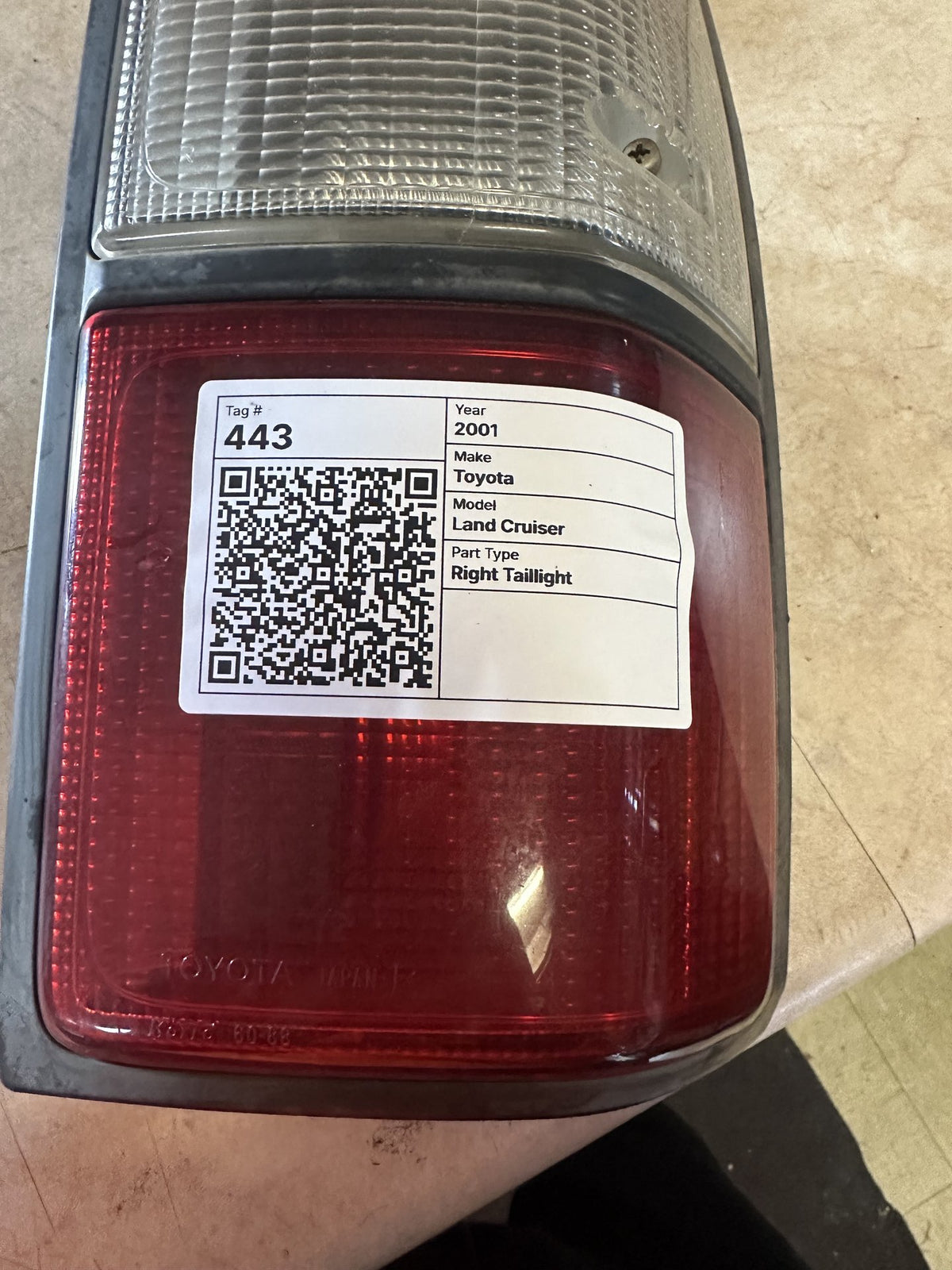 2001 Toyota Land Cruiser SUV Right Taillight 6088