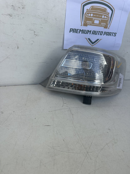 2010   Right Taillight