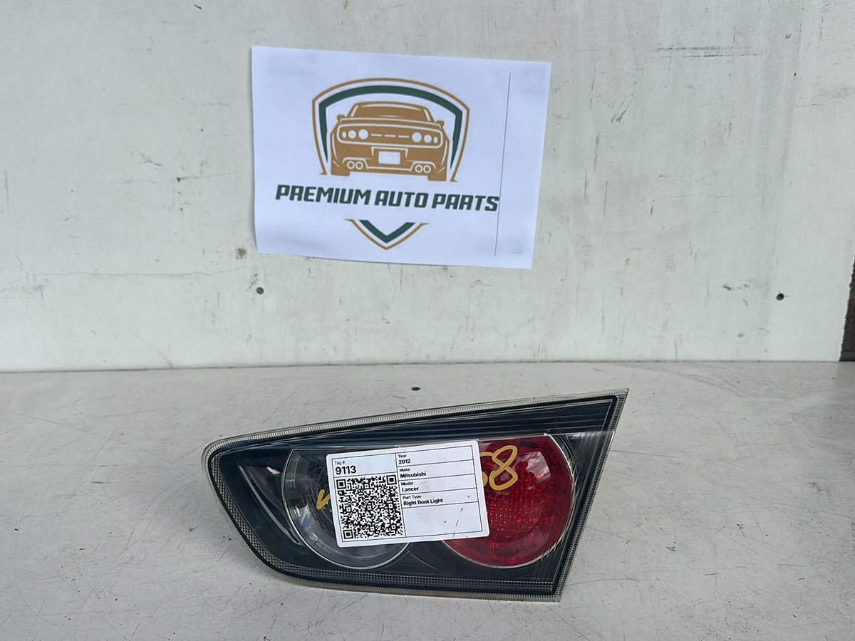 2012 Mitsubishi Lancer Sedan Right Boot Light
