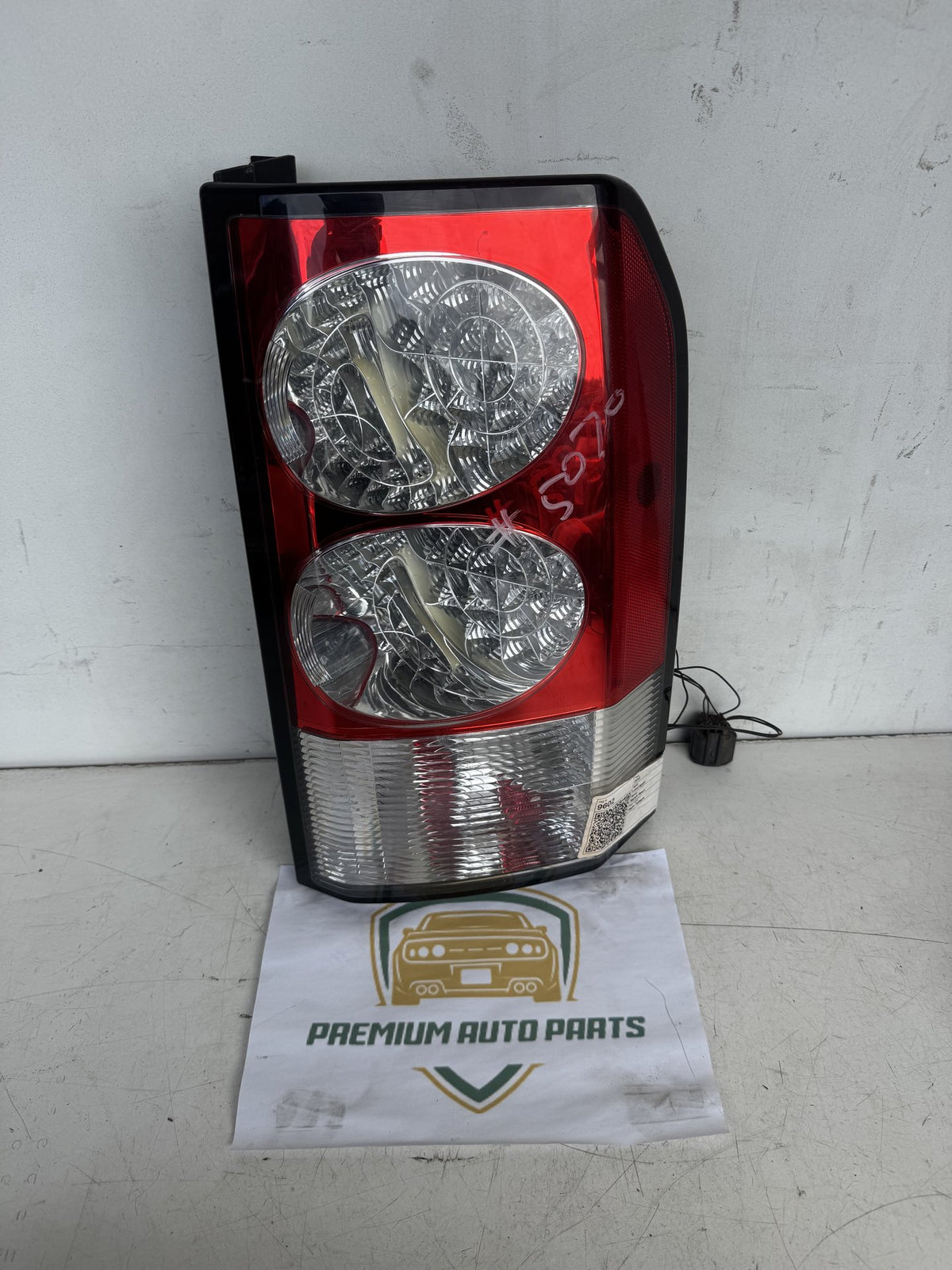 2012 Land Rover Range Rover Station Wagon Right Taillight