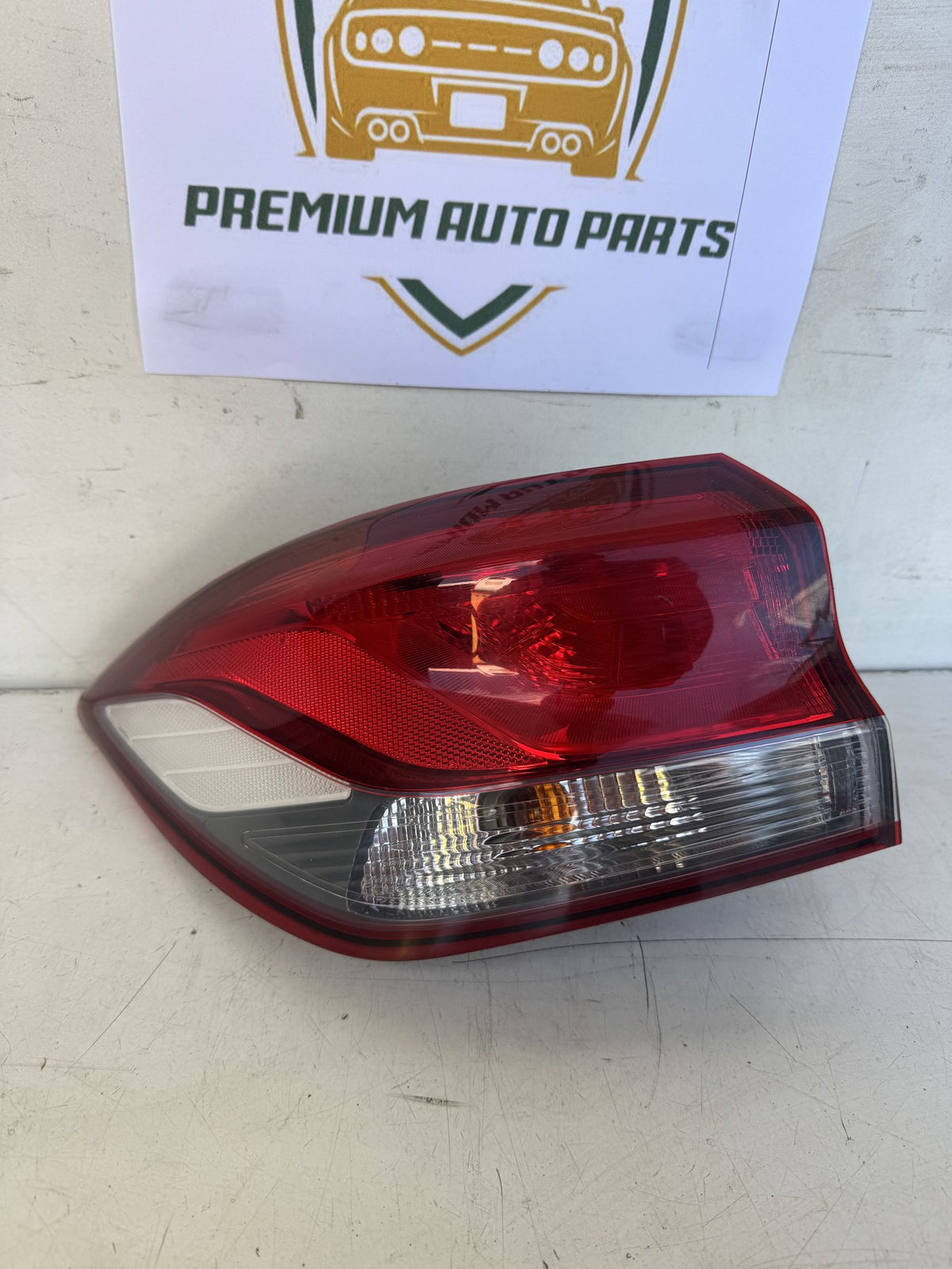 2020 Hyundai i30 PD Hatchback Left Taillight 92401-G30