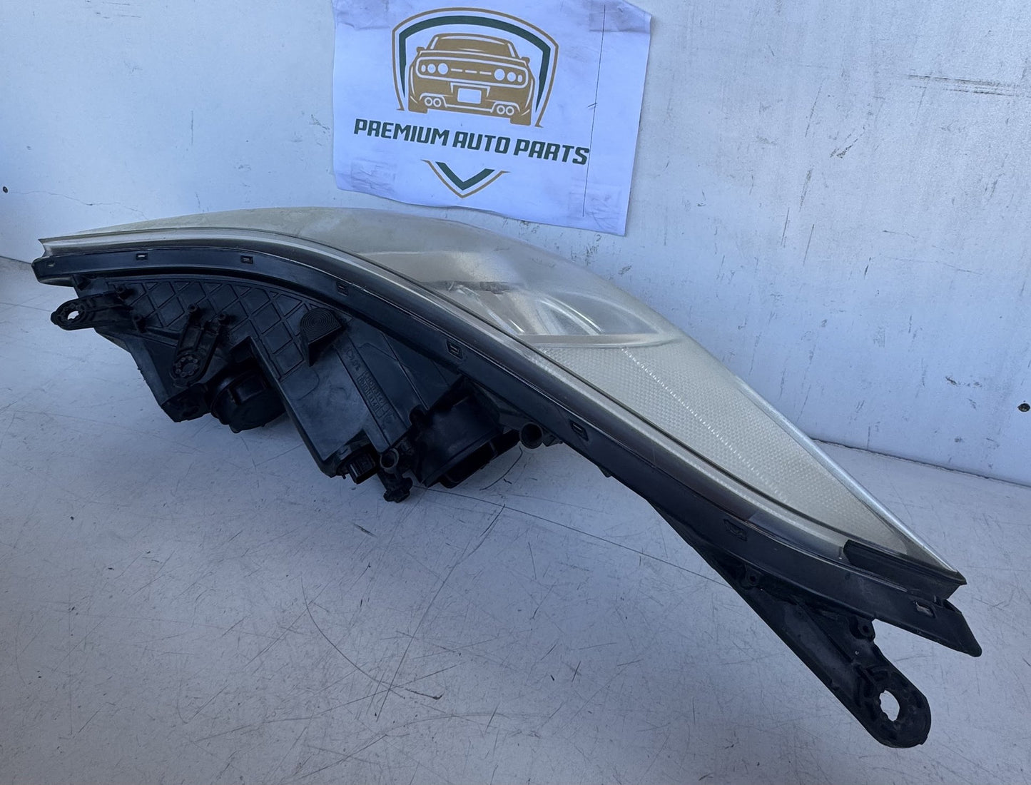 2013 Hyundai Elantra MD Sedan Right Headlight