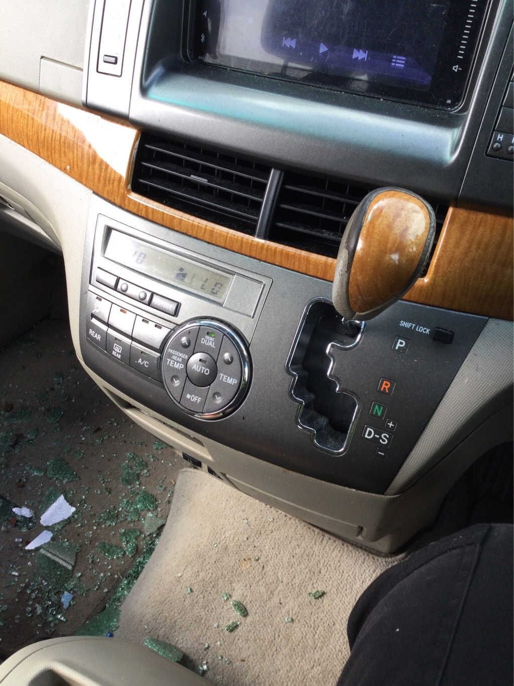 2010 Toyota Tarago R50