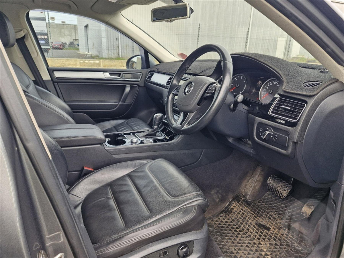 2015 Volkswagen Touareg MK2- 7P