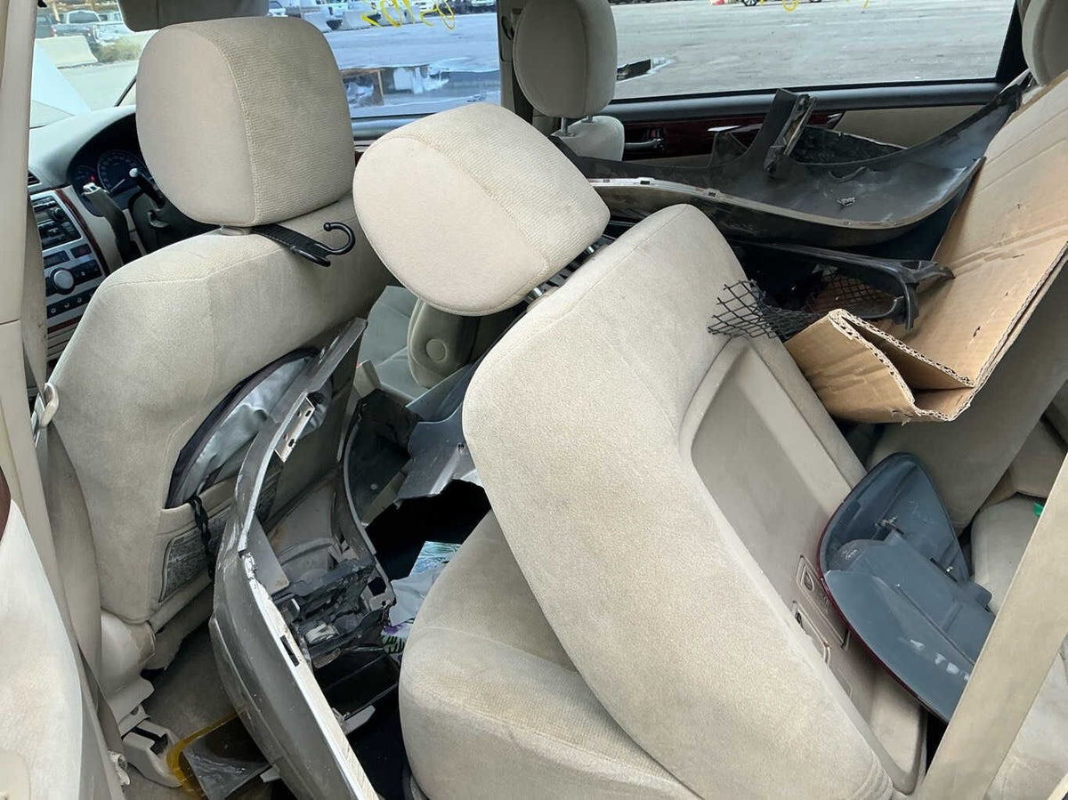 2003 Toyota Avensis Verso