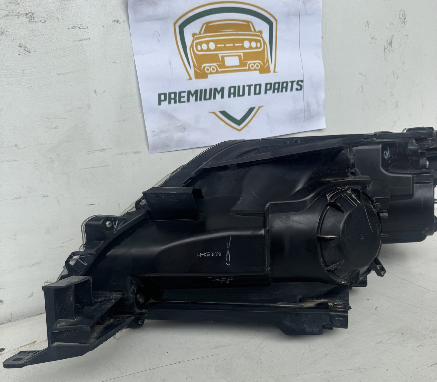 2019   Right Headlight