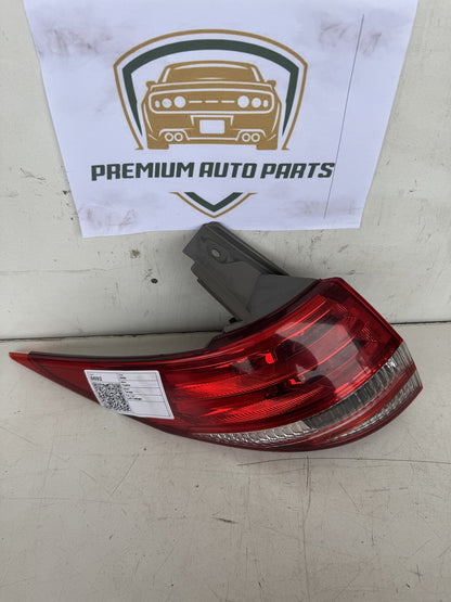 2008 Toyota Tarago Station Wagon Left Taillight