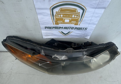 2009  CU Right Headlight