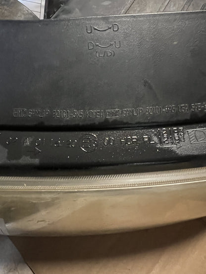 2003 Hyundai Sonata Left Headlight