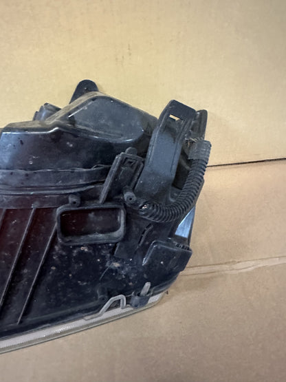 2006 Ford Focus Focus Ls Hatchback Right Headlight 4M5113K060