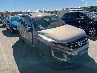 2013 Volkswagen Tiguan MK1- 5N
