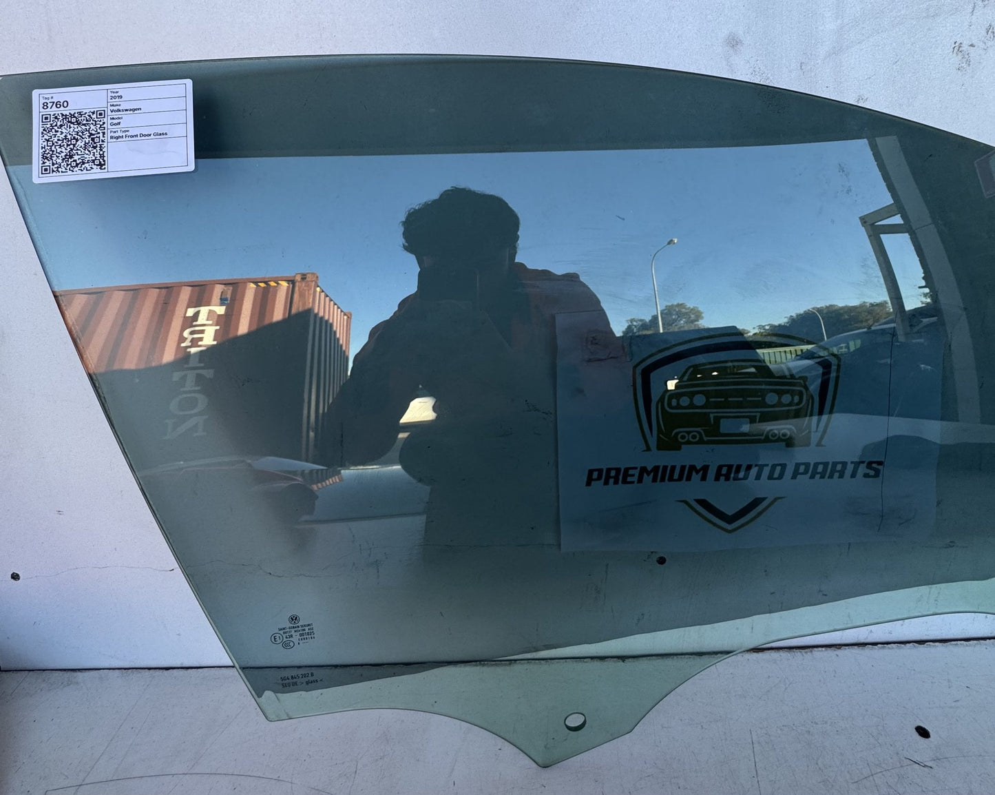 2019 Volkswagen Golf Station Wagon Right Front Door Glass