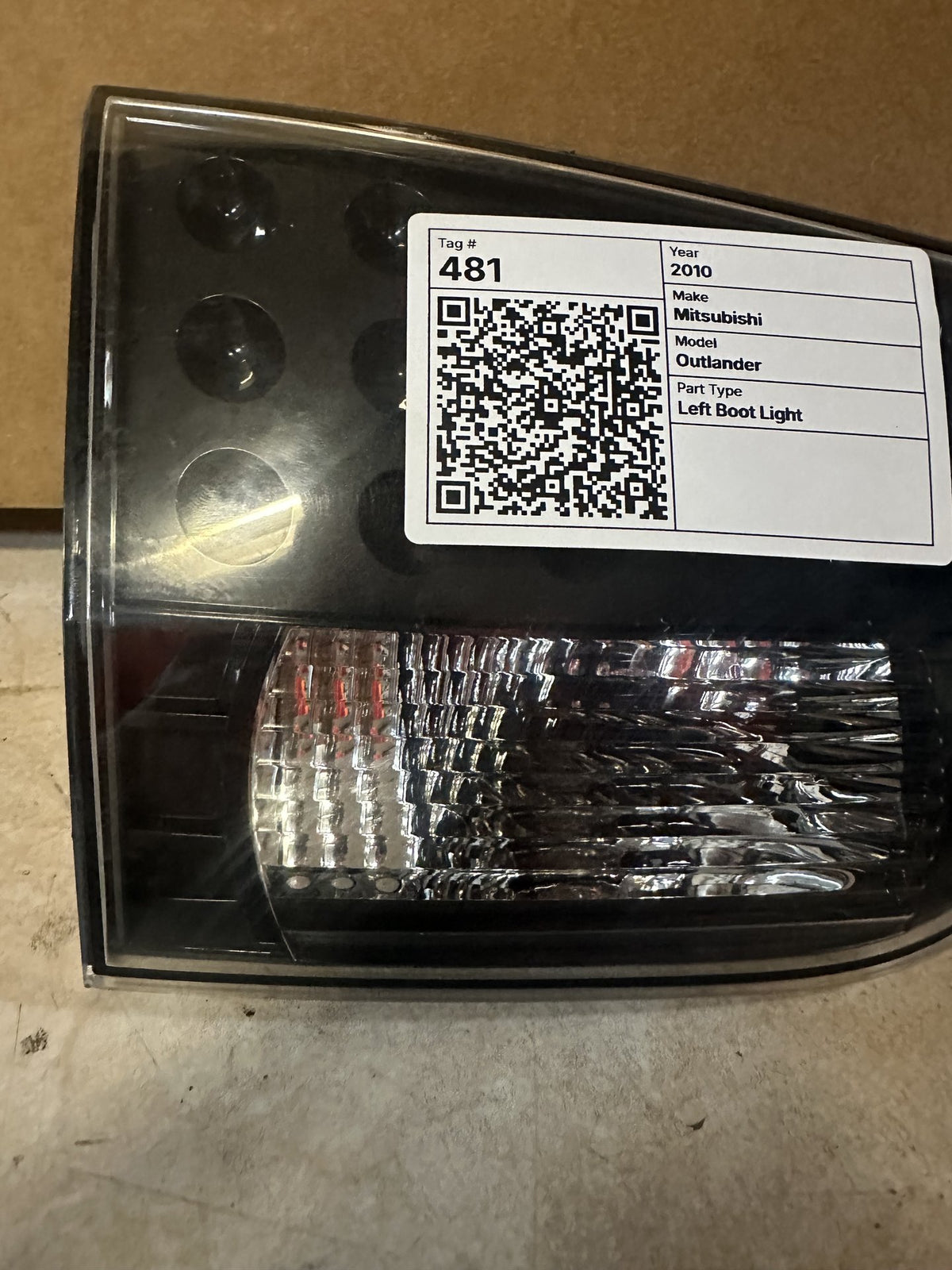 2010 Mitsubishi Outlander - Left Boot Light