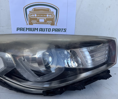 2018   Right Headlight