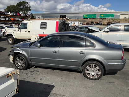 2004 Volkswagen Passat 2.8 V6 B5 (3B)Sedan 
Volkswagen
Passat