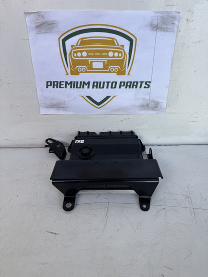2014 Toyota Hiace ECU 89661-8351