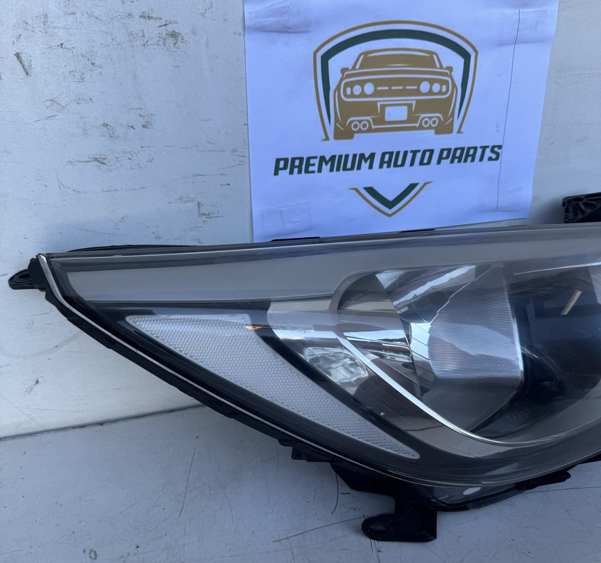 2018 Hyundai Accent - Right Headlight