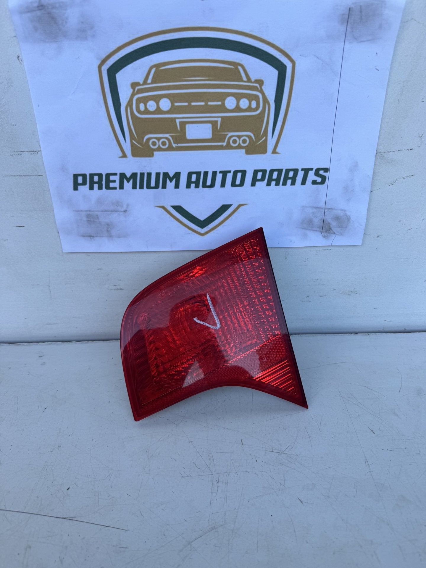 2008  B7 Right Bootlid Light