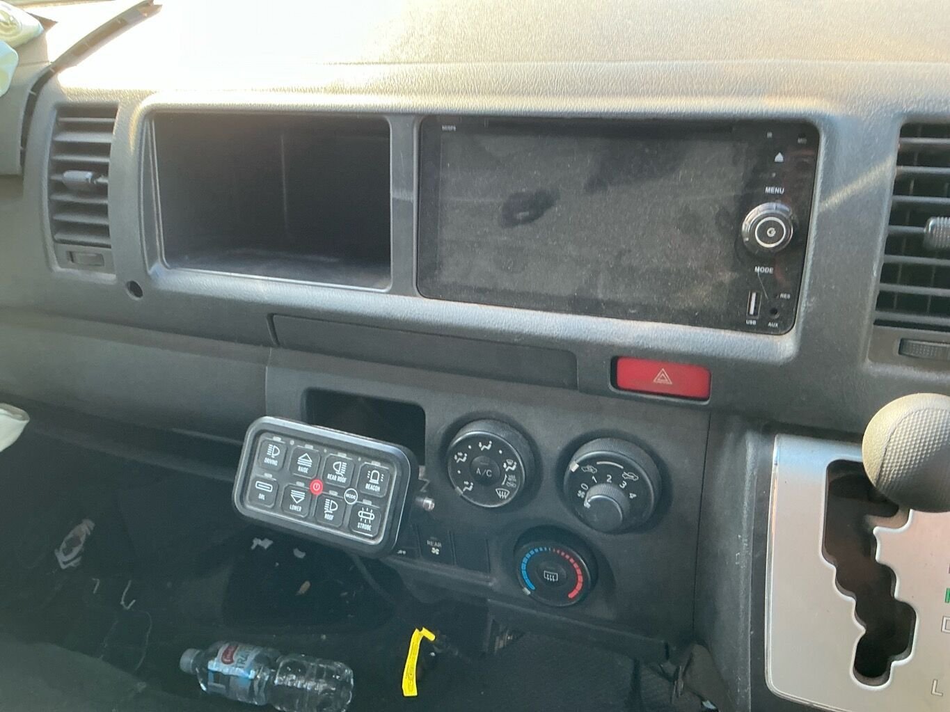 2015 Toyota Hiace Commuter H200