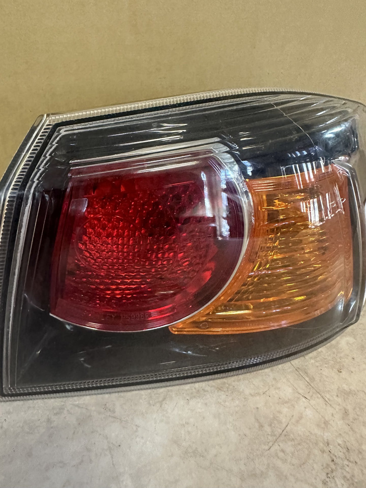 2011 Mitsubishi Lancer Lancer Sedan Right Taillight P5613