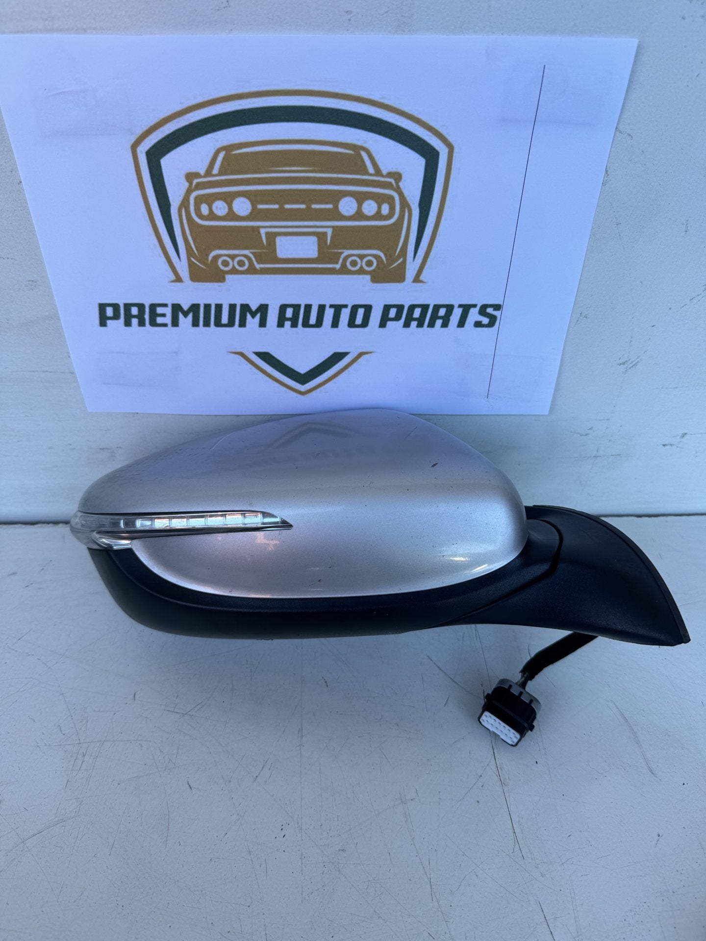 2016  YD Right Door Mirror