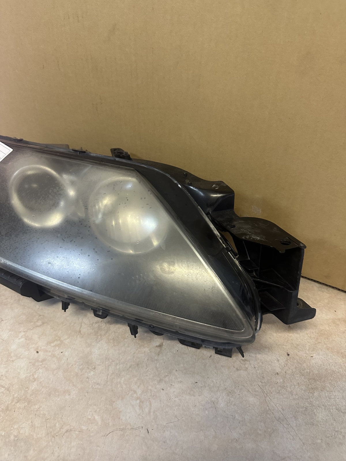 2007 Mazda CX-7 - Right Headlight