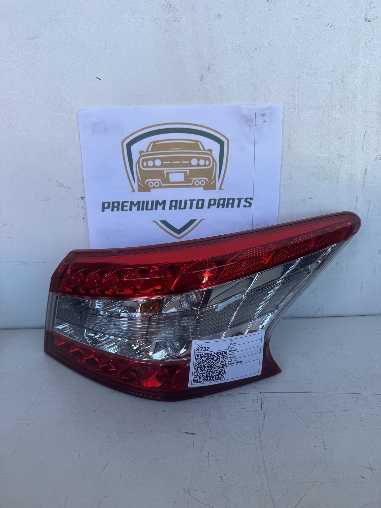 2014 Nissan Pulsar B17 Sedan Right Taillight