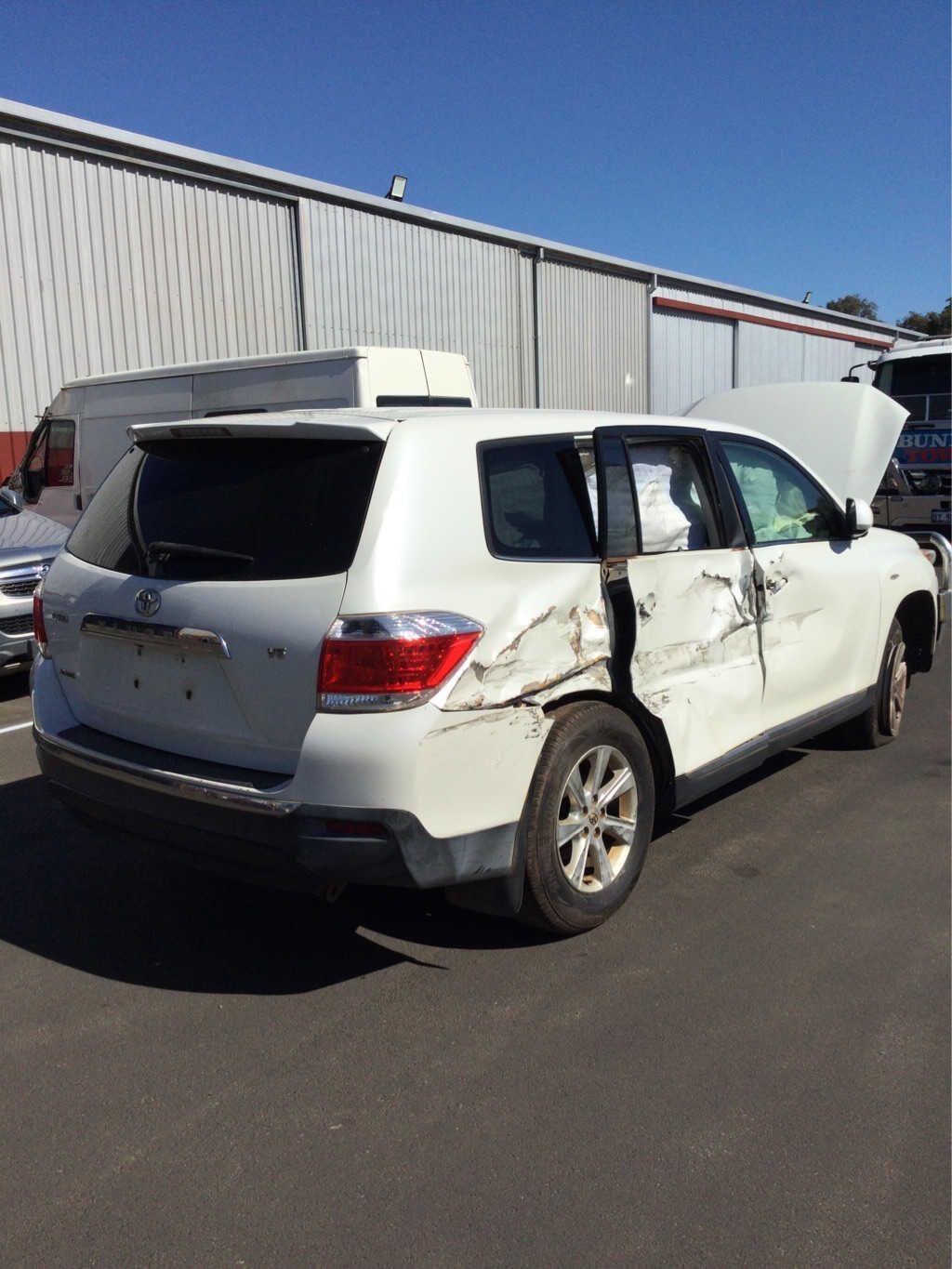 2012 Toyota Kluger U40