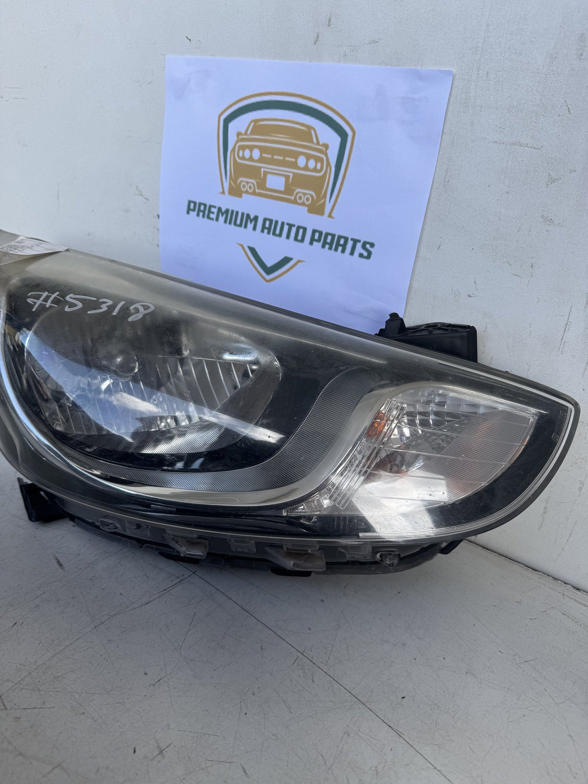 2013 Hyundai Accent RB Sedan Right Headlight